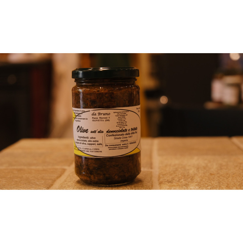 Olive taggiasche denocciolate e tritate